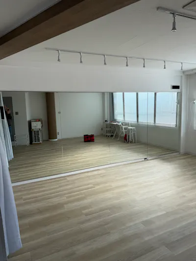 スタジオミラー連装貼り（堺市堺区）